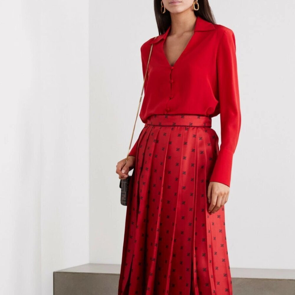 Fendi Embroidered button down shirt in red silk crepe de chine